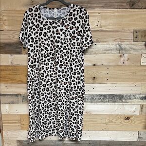 Crepas size Large Leopard Print Short Sleeve Shift Dress - Taupe/Black/Cream
